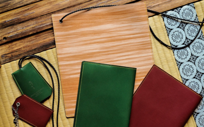 世界遺産の歴史的建築物「仁和寺」×ハイセンスなレザーブランド「ブルックリンミュージアム」のコラボアイテムが発売!