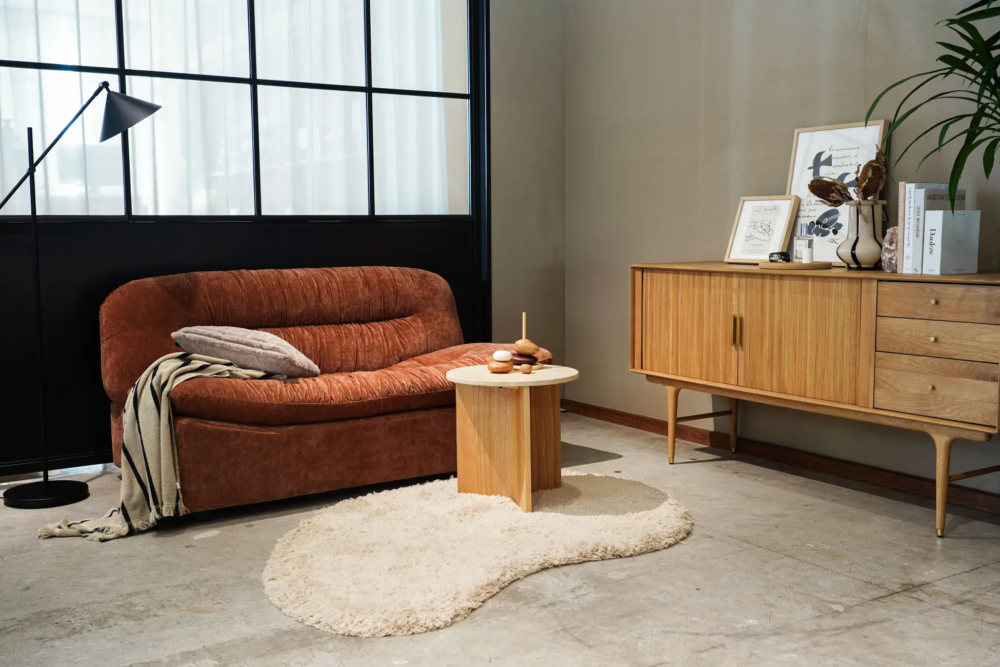 インテリアの主役！洗練さと心地よさを兼ね備えた新作ソファ | Mr.DIY