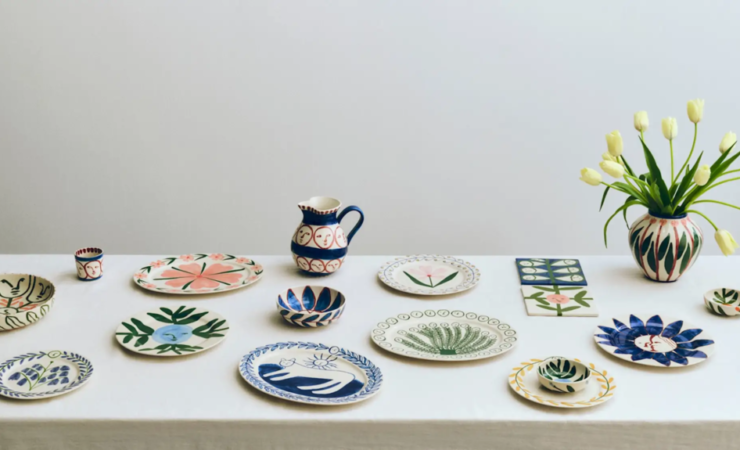 エマ・コールマンが手掛ける新しいセラミックコレクション「LA PITTURA」の販売が「HAY」でスタート