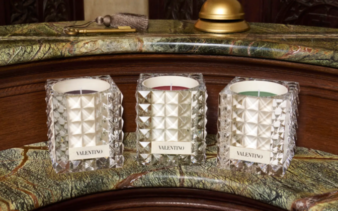 クチュール キャンドル コレクション「ヴァレンティノ レ スィール」に新しい香り２種が登場