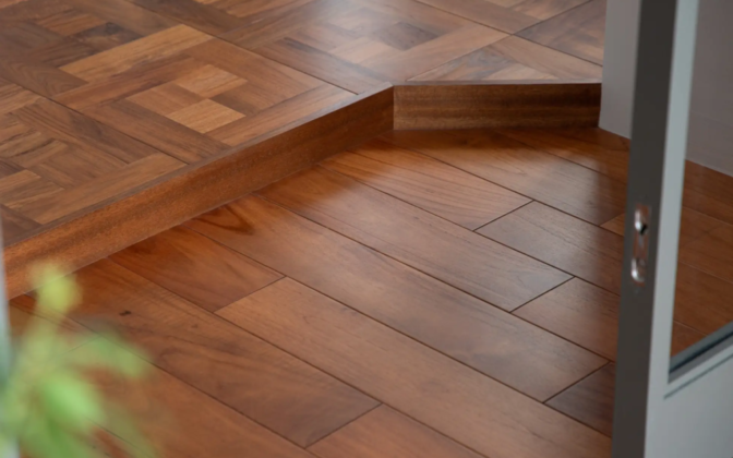 憧れのヴィンテージ・チークを現代に再現！往年のミャンマー産に代わる無垢「チークウッドフローリング」が発売