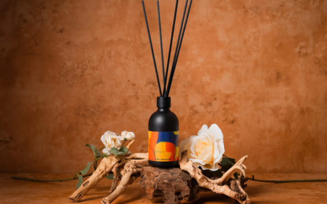 アートと香りの融合!部屋の印象を変えるルームフレグランスが誕生